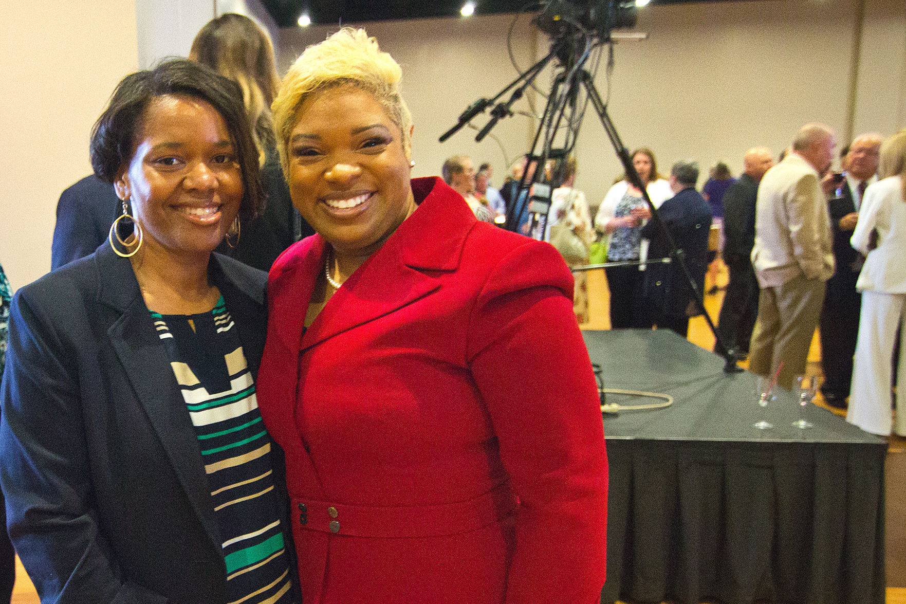 Takesha Stokes, Chemberly Cummings